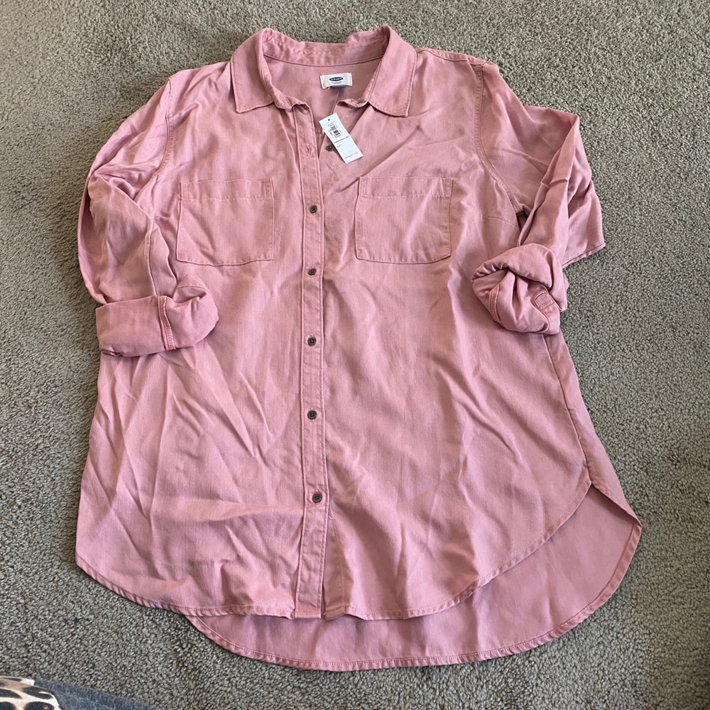 NWT Old Navy Buttonup shirt